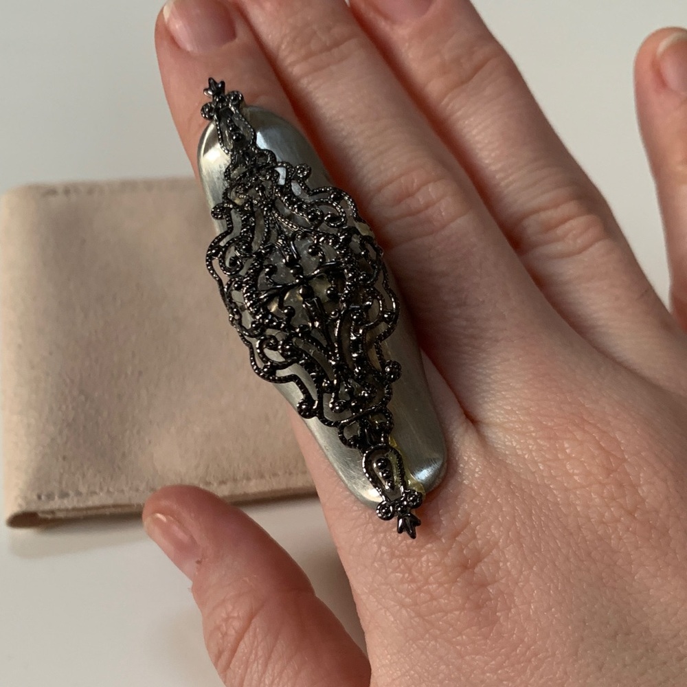 💍5 for 25💍Filigree knuckle Ring
